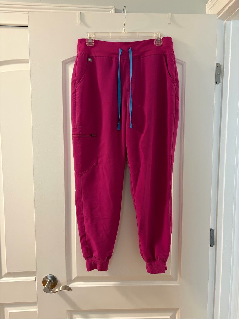 FIGS Women’s Fuchsia Jogger Scrub Pants with Blue Drawstring